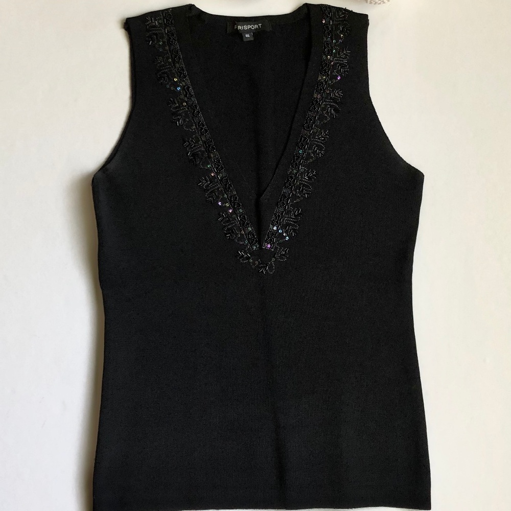 NWOT Black V-neck Top Women's Size 10 from Paris